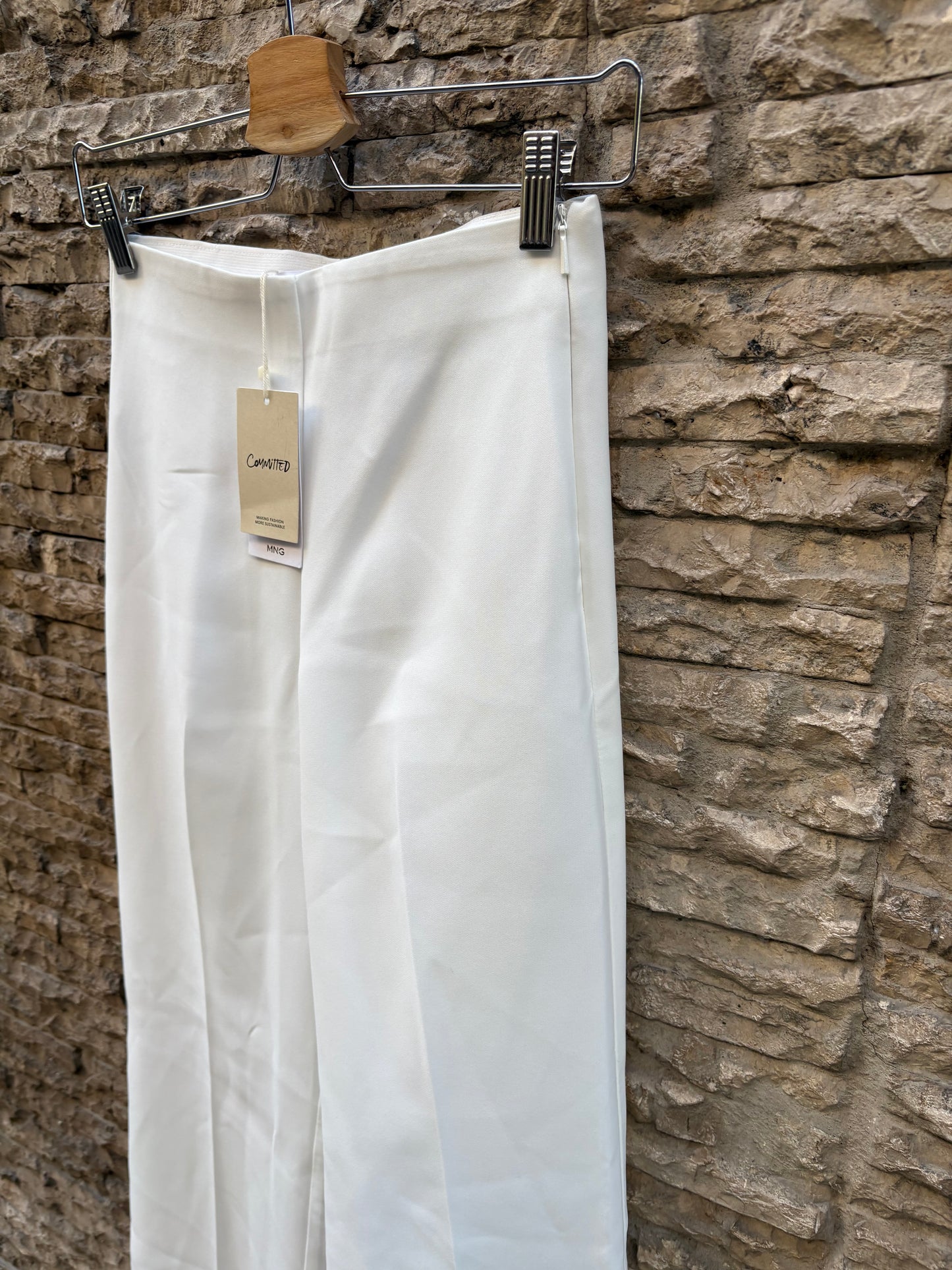 MASSIMO DUTTI. Short green skirt with pocket T.xs