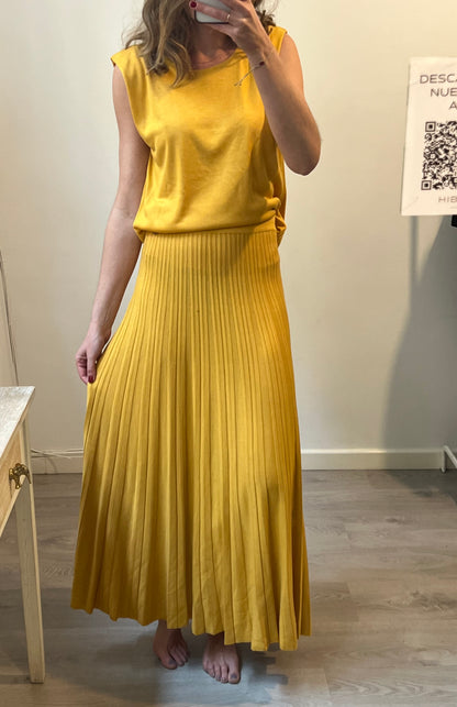 VIRIATO. Falda midi punto plisado T.s