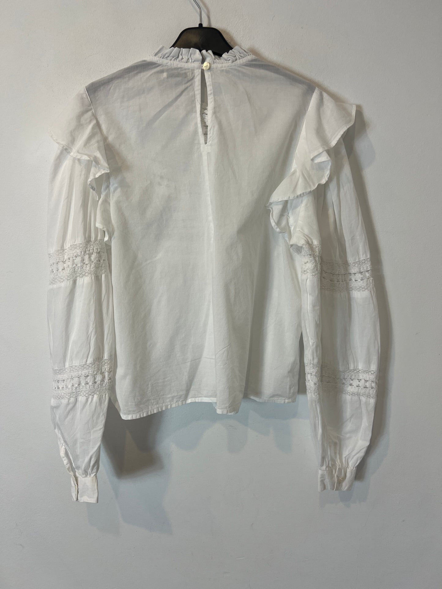 THE NEW SOCIETY. White lace blouse. TL