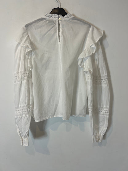 THE NEW SOCIETY. White lace blouse. TL