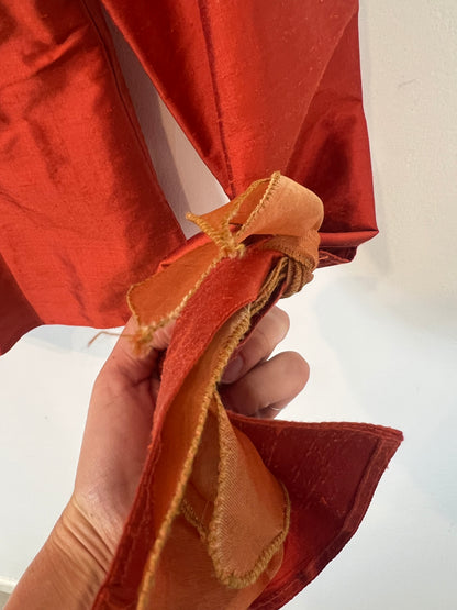 STEFANIA LUNARDON. Blusa seda detalle puños. T 44(M/L)