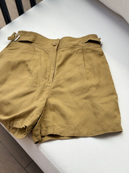 ZARA. Flowy camel Bermuda shorts. TS