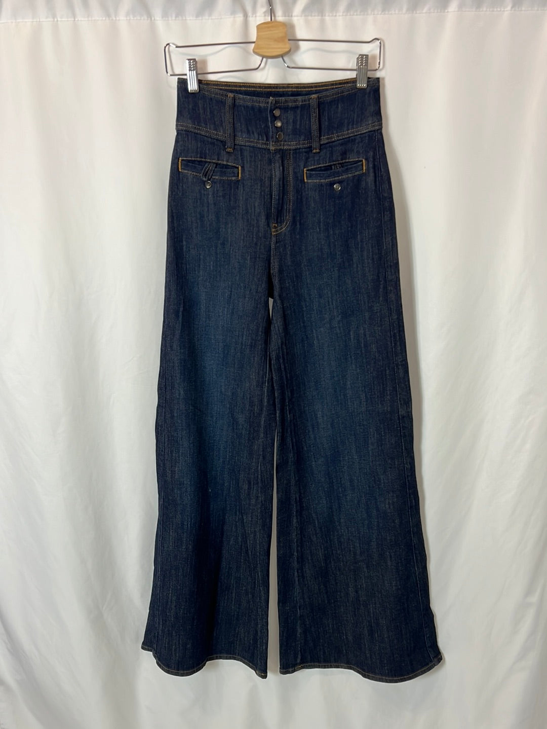 PILCRO. Dark denim wide leg. Size 36
