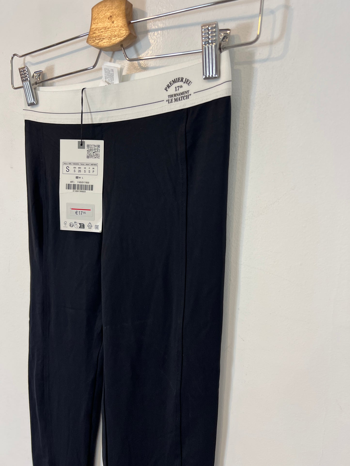 ZARA. Mallas deportivas detalle cintura. T S