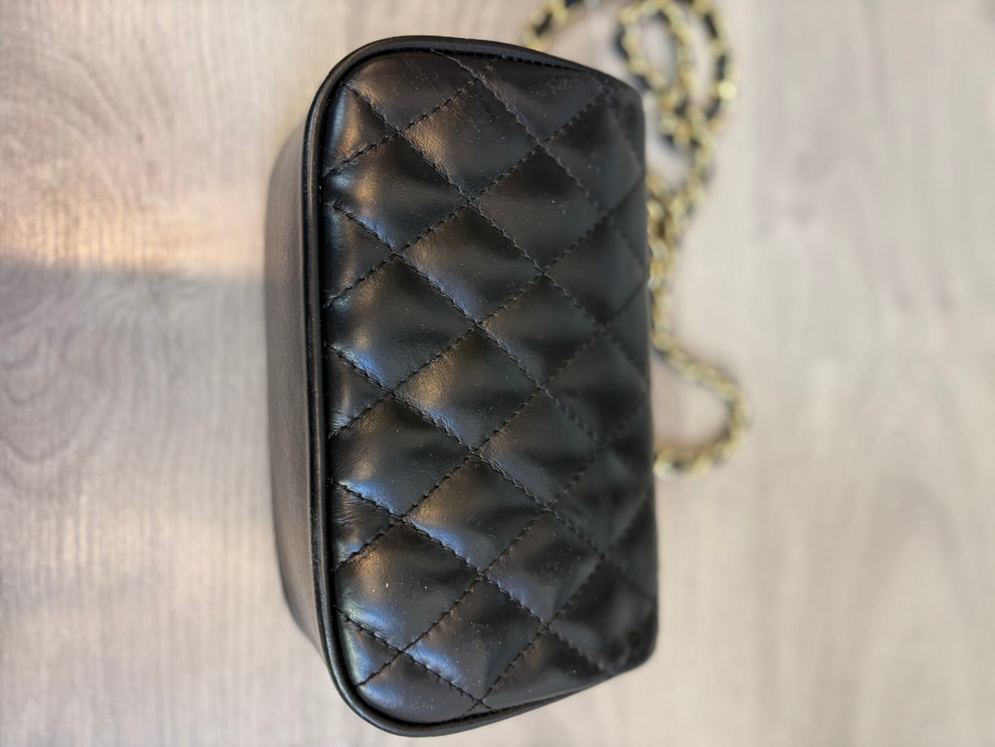 Otras. Bolso negro piel Ubrique