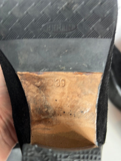 OTRAS. Botas alta piel doble textura. T 39