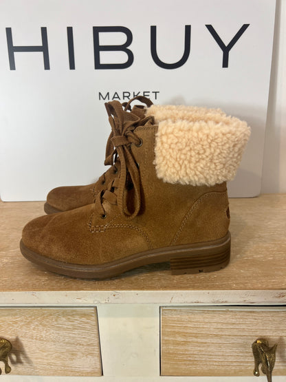 UGG.Botas camel piel borrego T.38