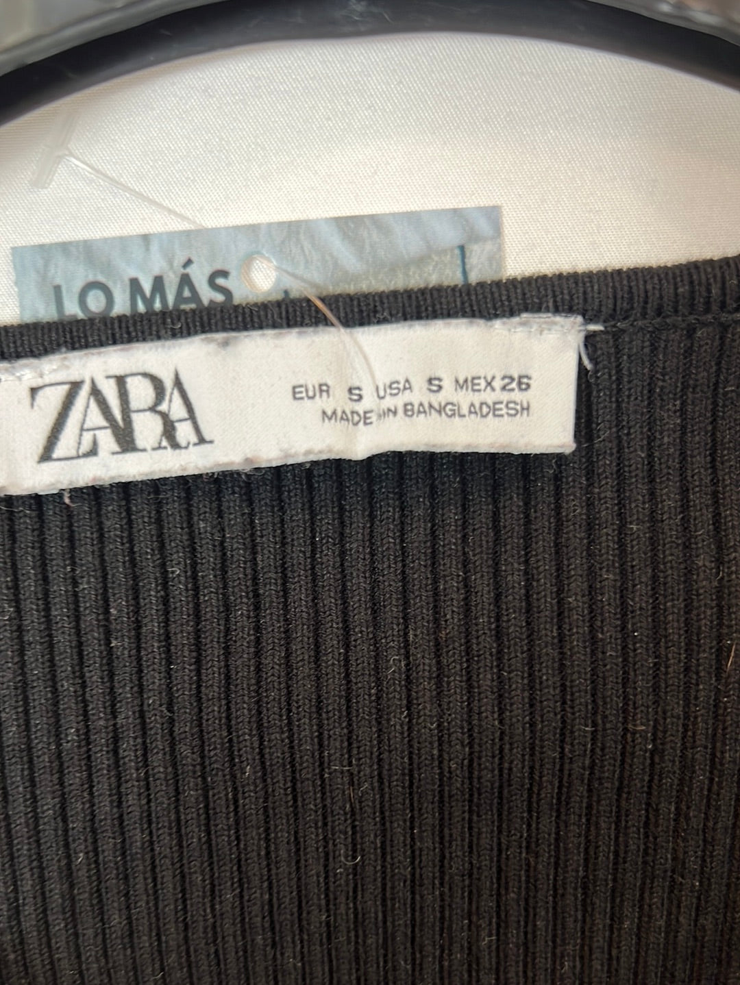 ZARA. Black ribbed Ts top