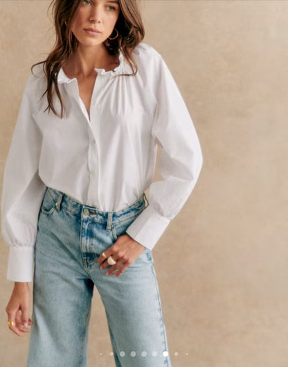 SÉZANE. Blusa blanca cuello