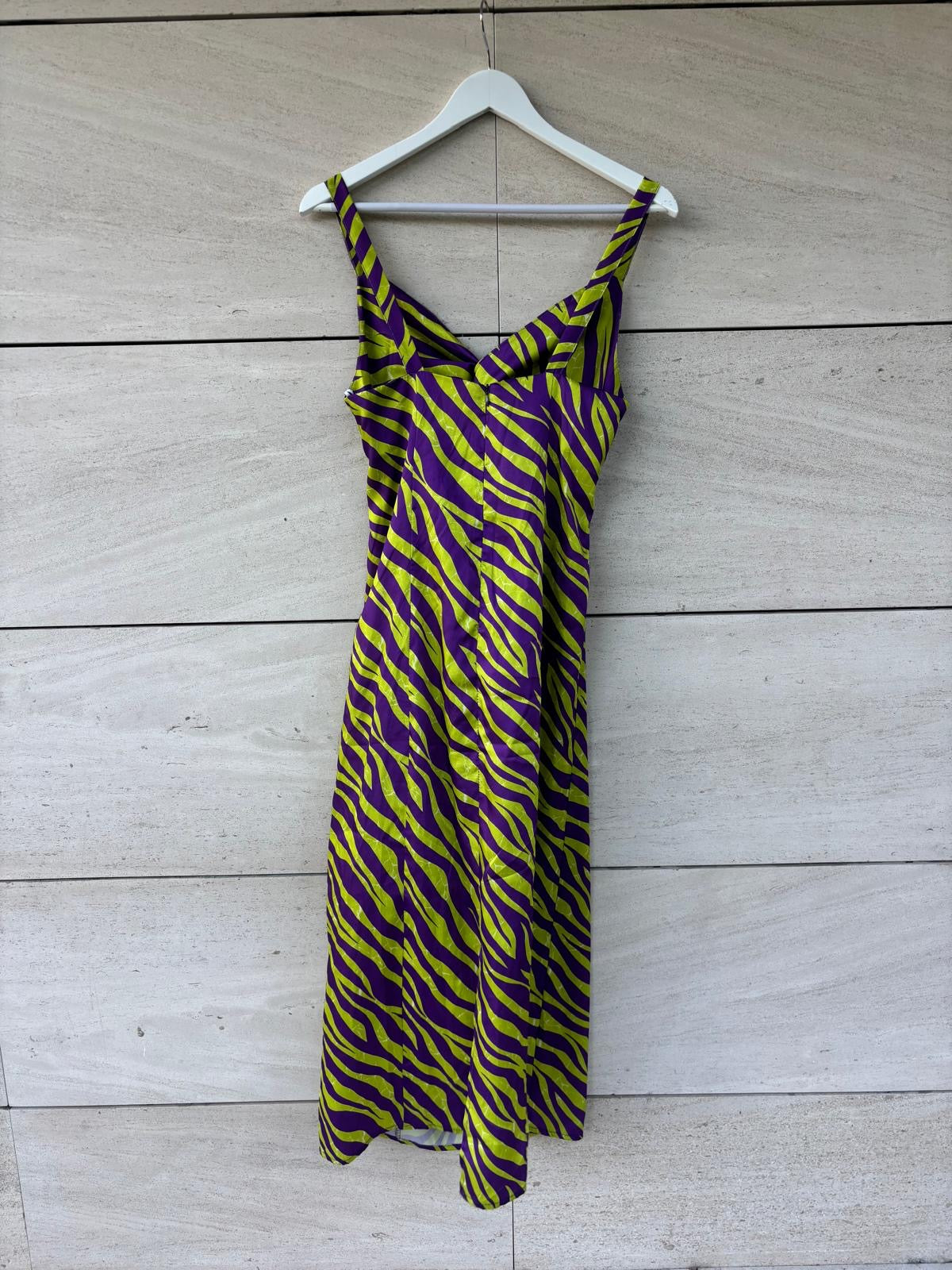 Vestido midi bicolor abertura