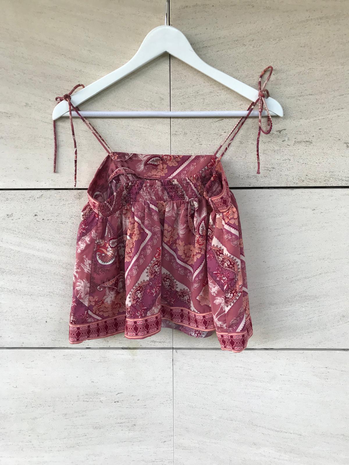 LES COPAINS. Top fluido estampado