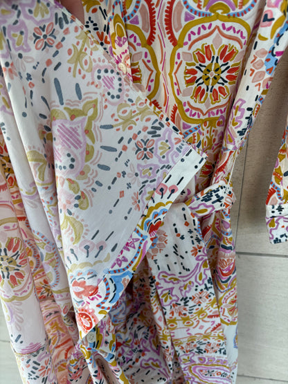 ZARA. Vestido camisero estampado multicolor. T S