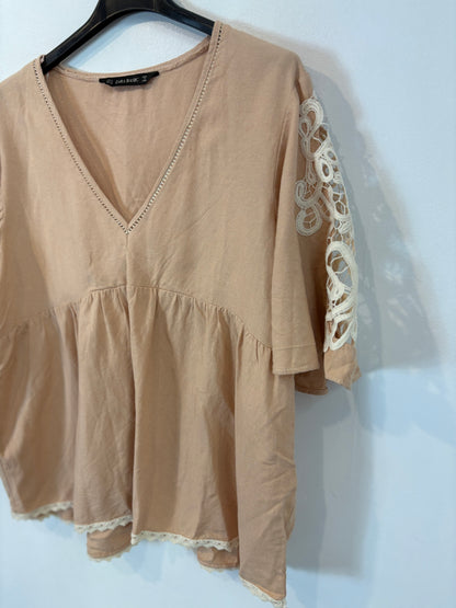 ZARA. Top maquillaje detalle manga. T M