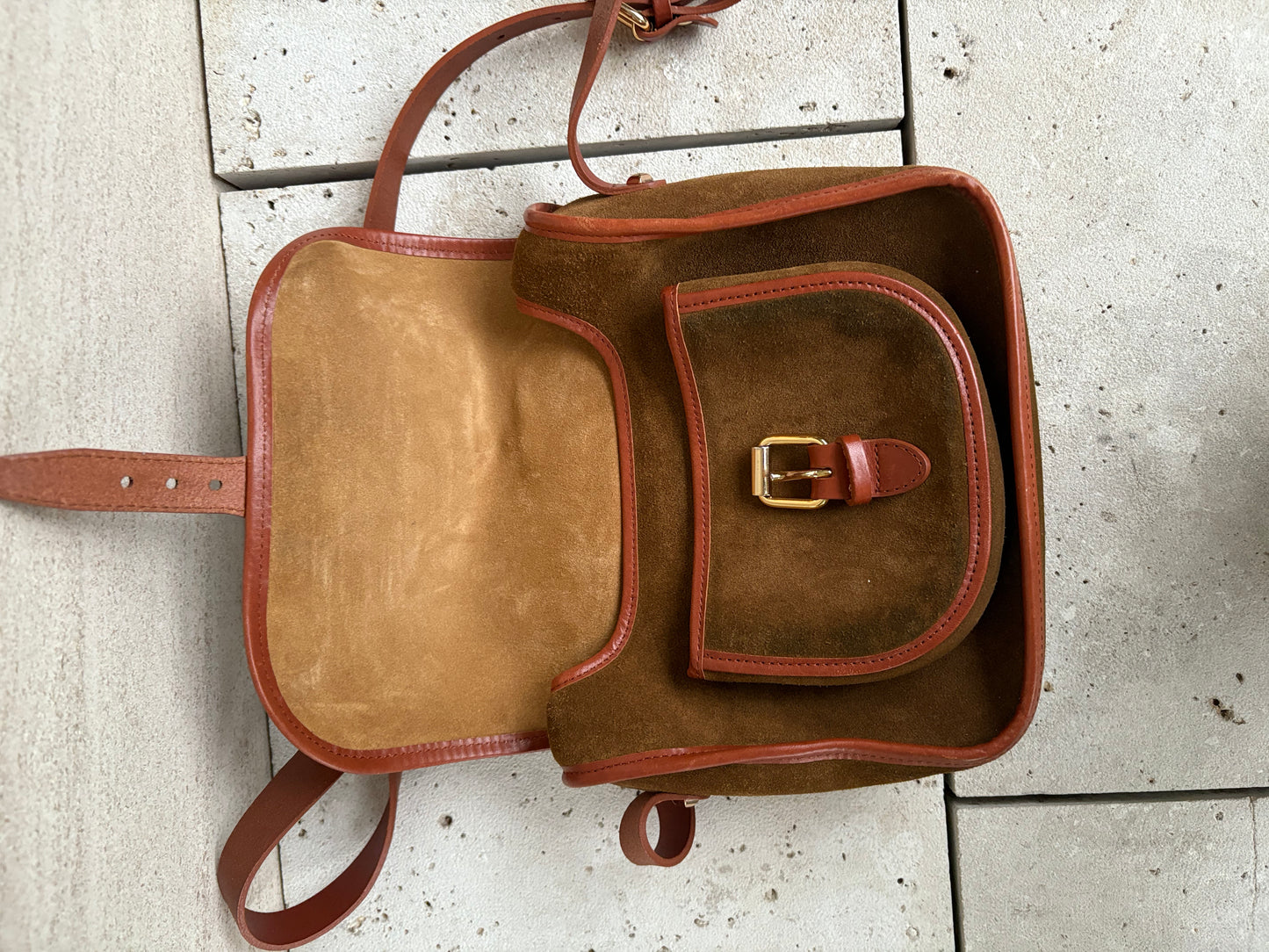 HERBERT FRÈRE SOEUR. Bolso piel caqui