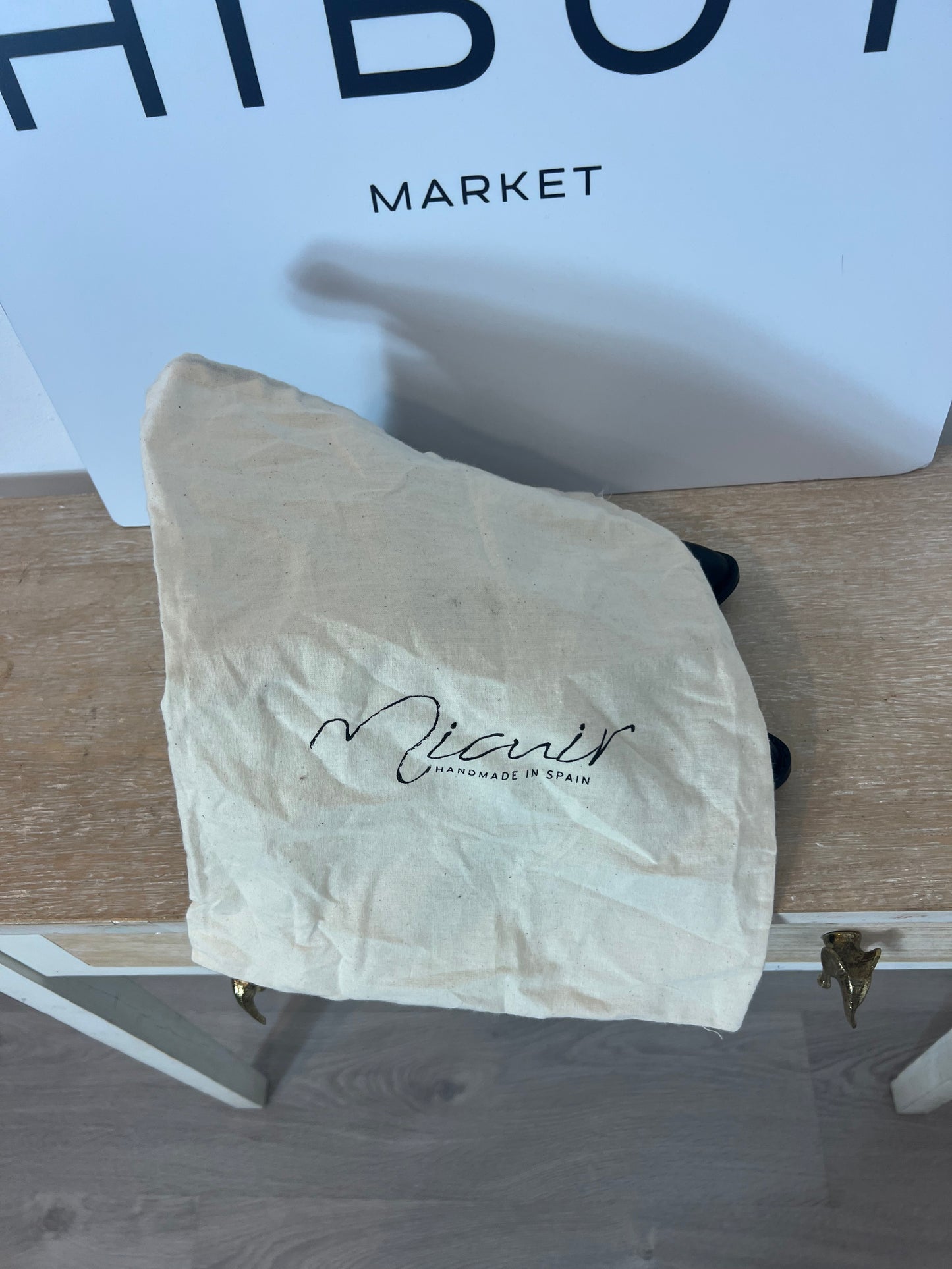 MICUIR. Botines negros tachuelas T.38