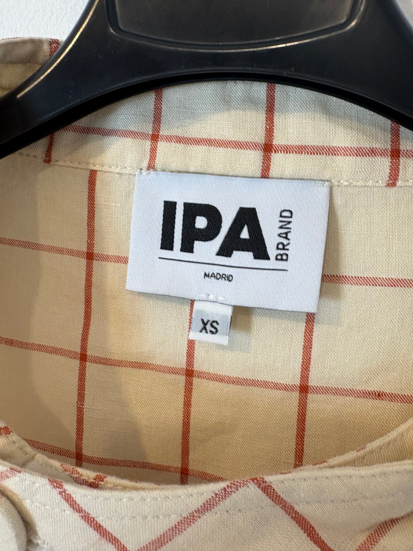 IPA. Conjunto pantalón y chaleco cuadros. T XS