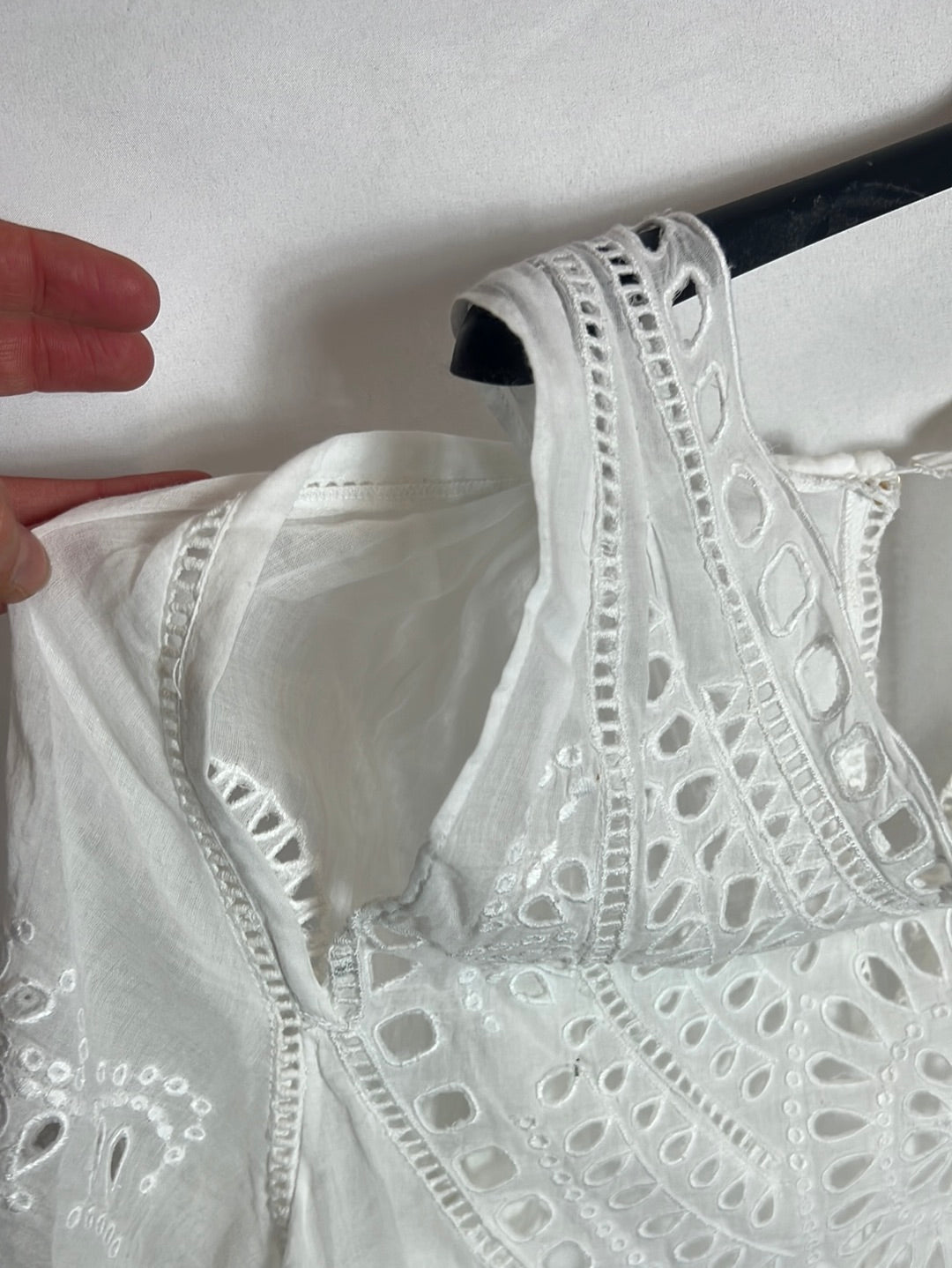 ISABEL MARANT ÉTOILE. Die-cut cotton top. XS/S