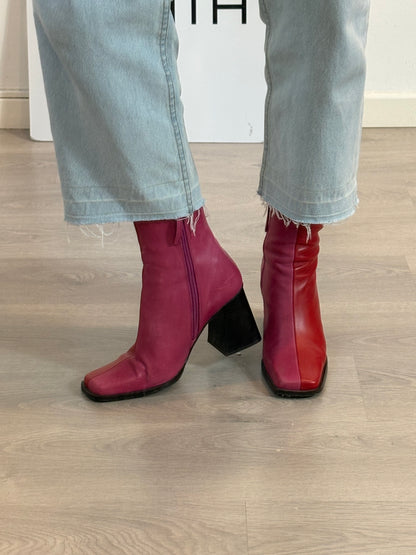 ALOHAS. Botines bicolor piel. T 40