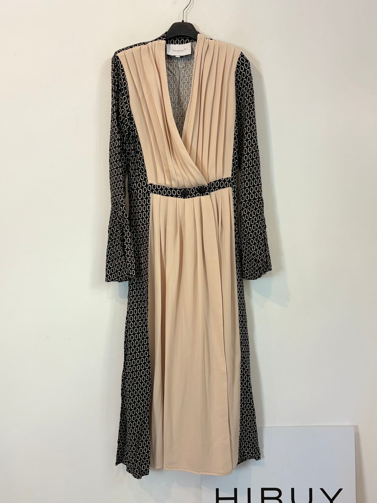 IQ COLLECTION. Vestido largo estampado tablas
