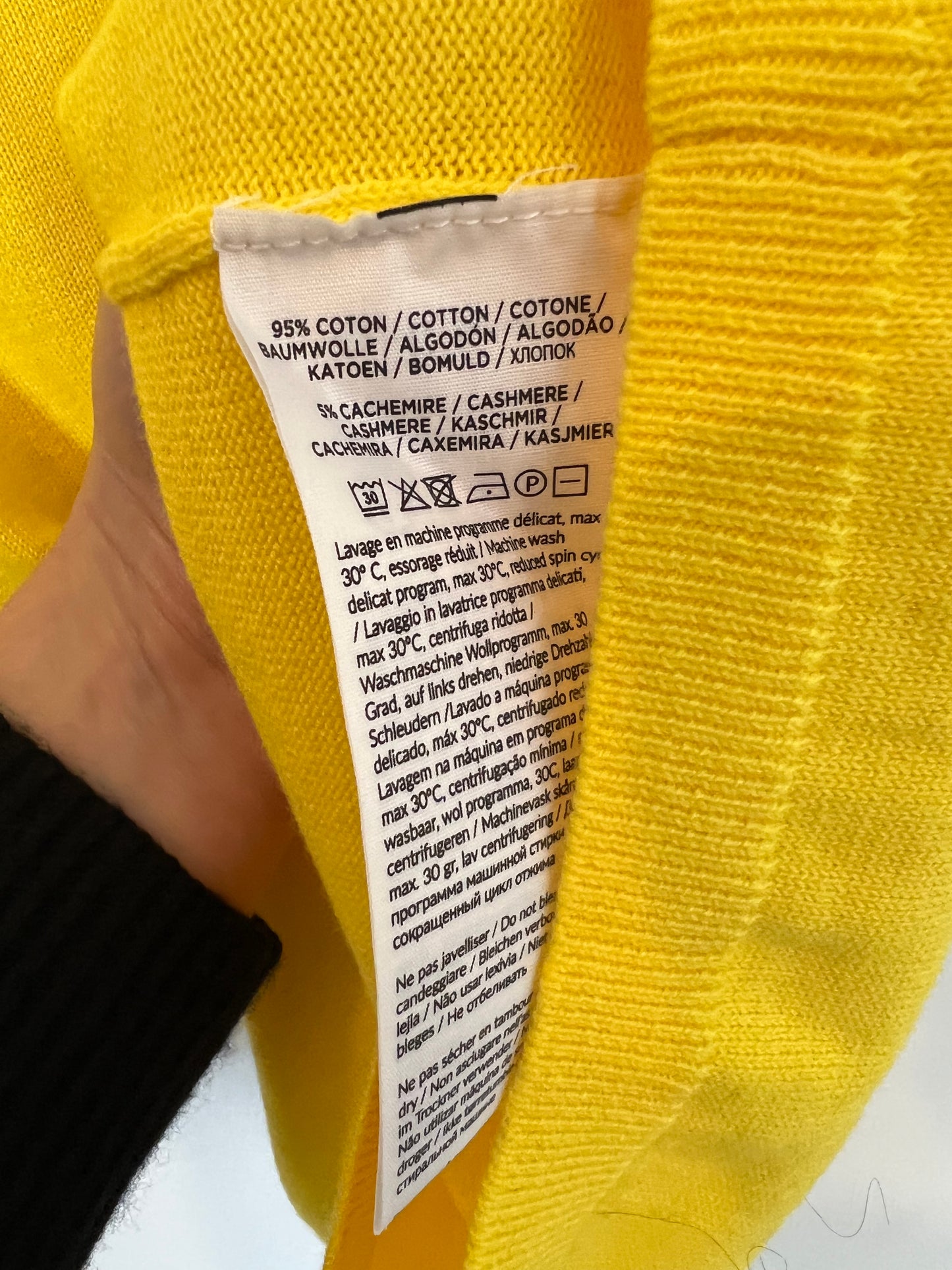 ABSOLUT CASHMERE. Yellow cotton and cashmere top. TM