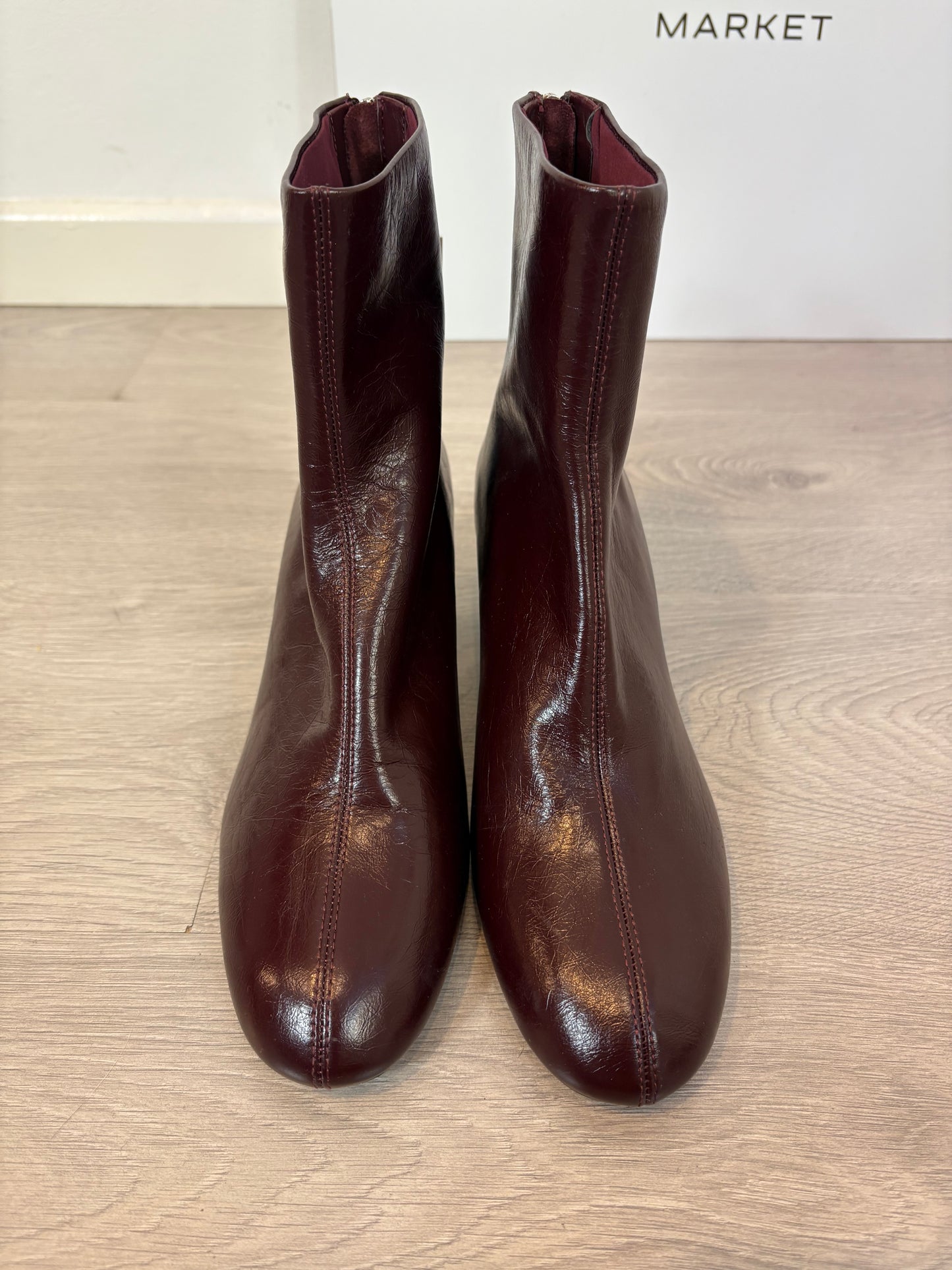 MANGO. Botines piel burdeos. T 39