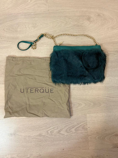 UTERQÜE. Bolso azul turquesa oscuro textura