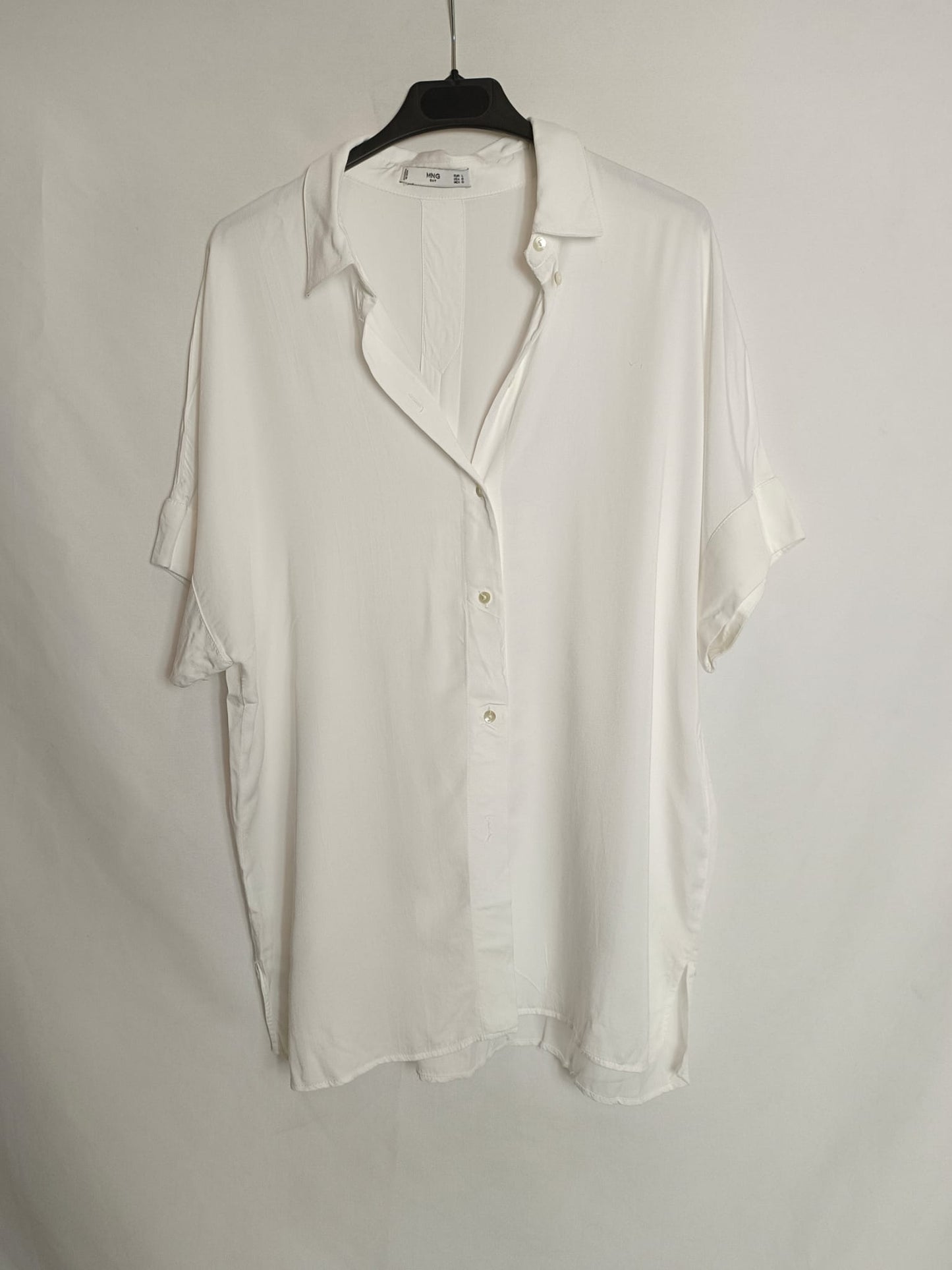 MANGO. Blusa manga corta blanca T.l