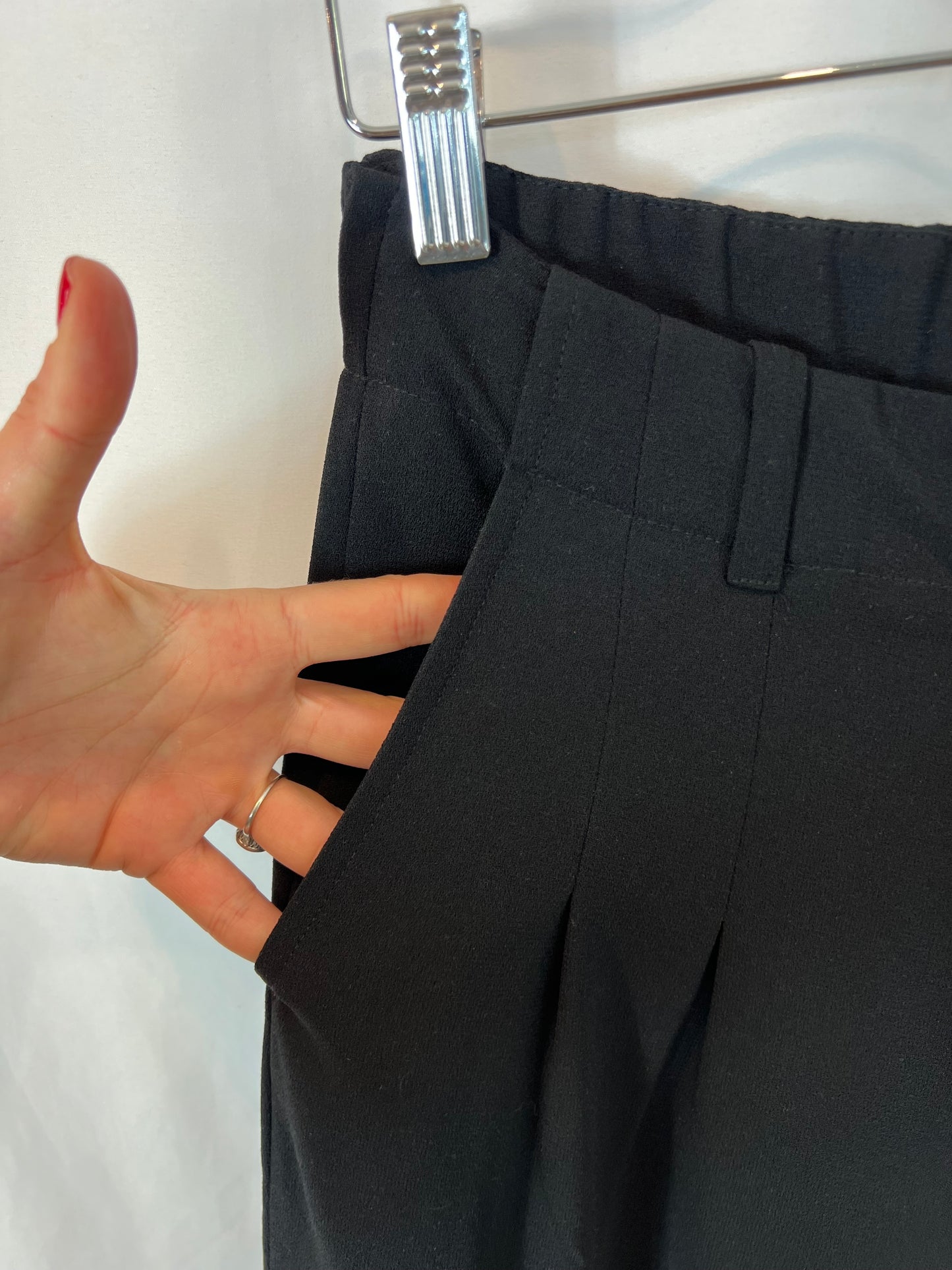 ELOGY. Flowy black wide-leg trousers T.xs