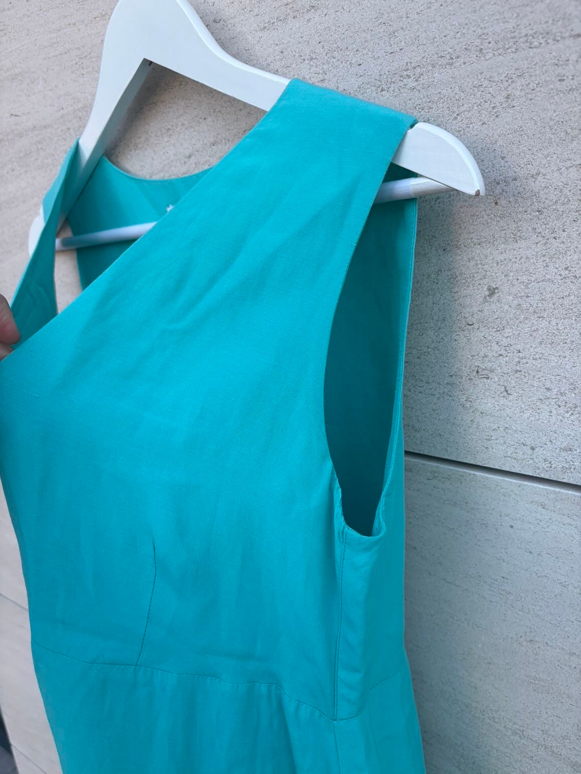 CARACTÉRE. Vestido largo azul turquesa con lino