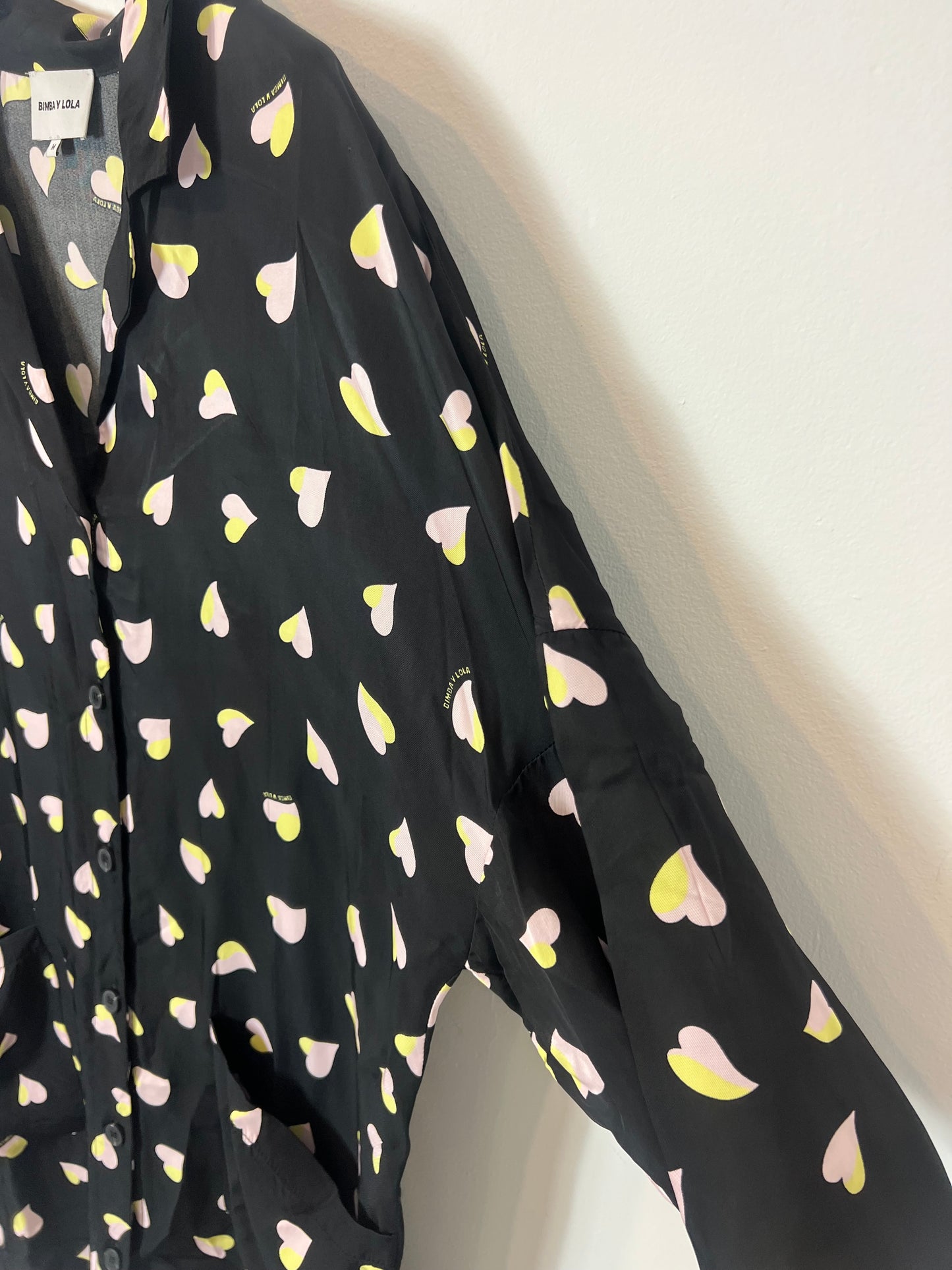 BIMBA Y LOLA. Black heart-patterned shirt dress. TM