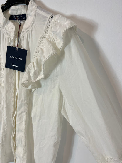 LLOYD'S. White ruffled blouse, size 40
