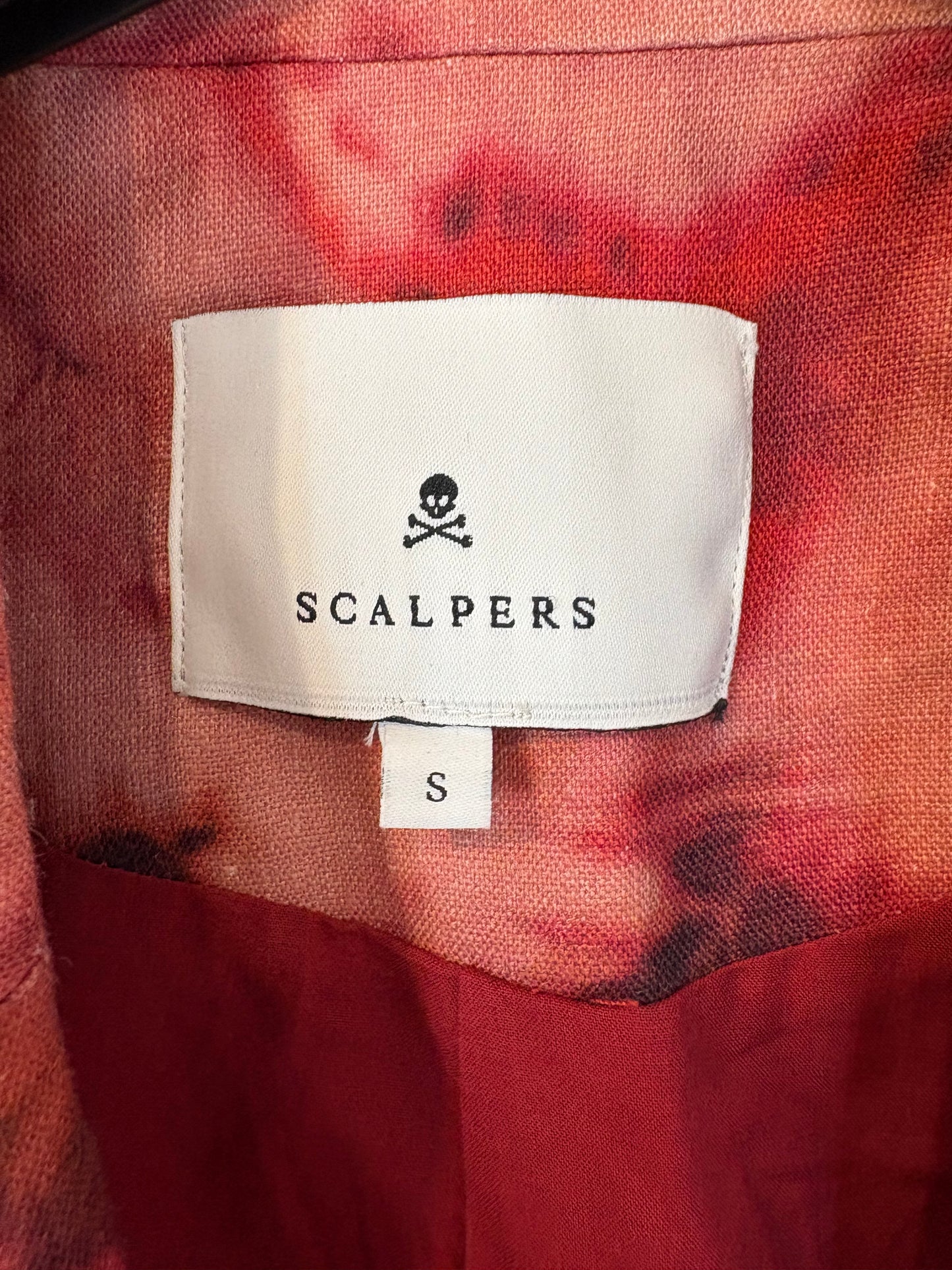 SCALPERS. Total look lino estampado. T S