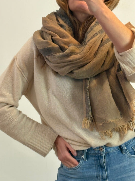 ZADIG & VOLTAIRE. Pañuelo tonos tierra