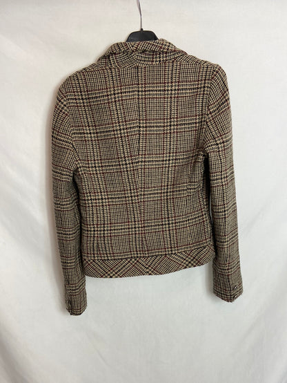 WHITE. Brown houndstooth jacket size 36
