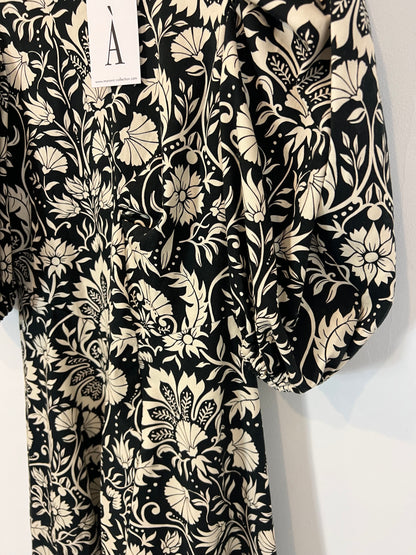 MARAVIC. Vestido negro flores T.xs