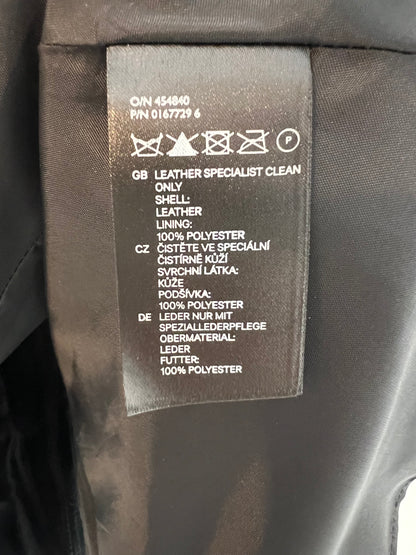 H&M. Top negro piel . T 38