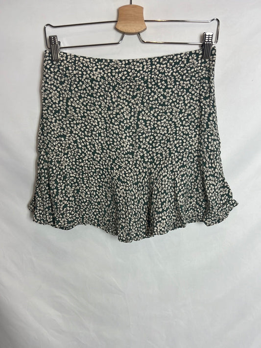 ZARA. Floral green culottes. TM