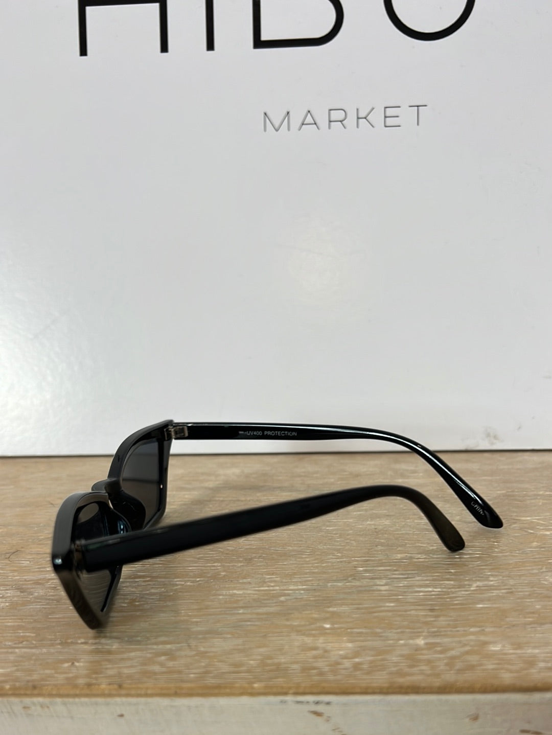 OTRAS. Gafas de sol negras ojo de gato