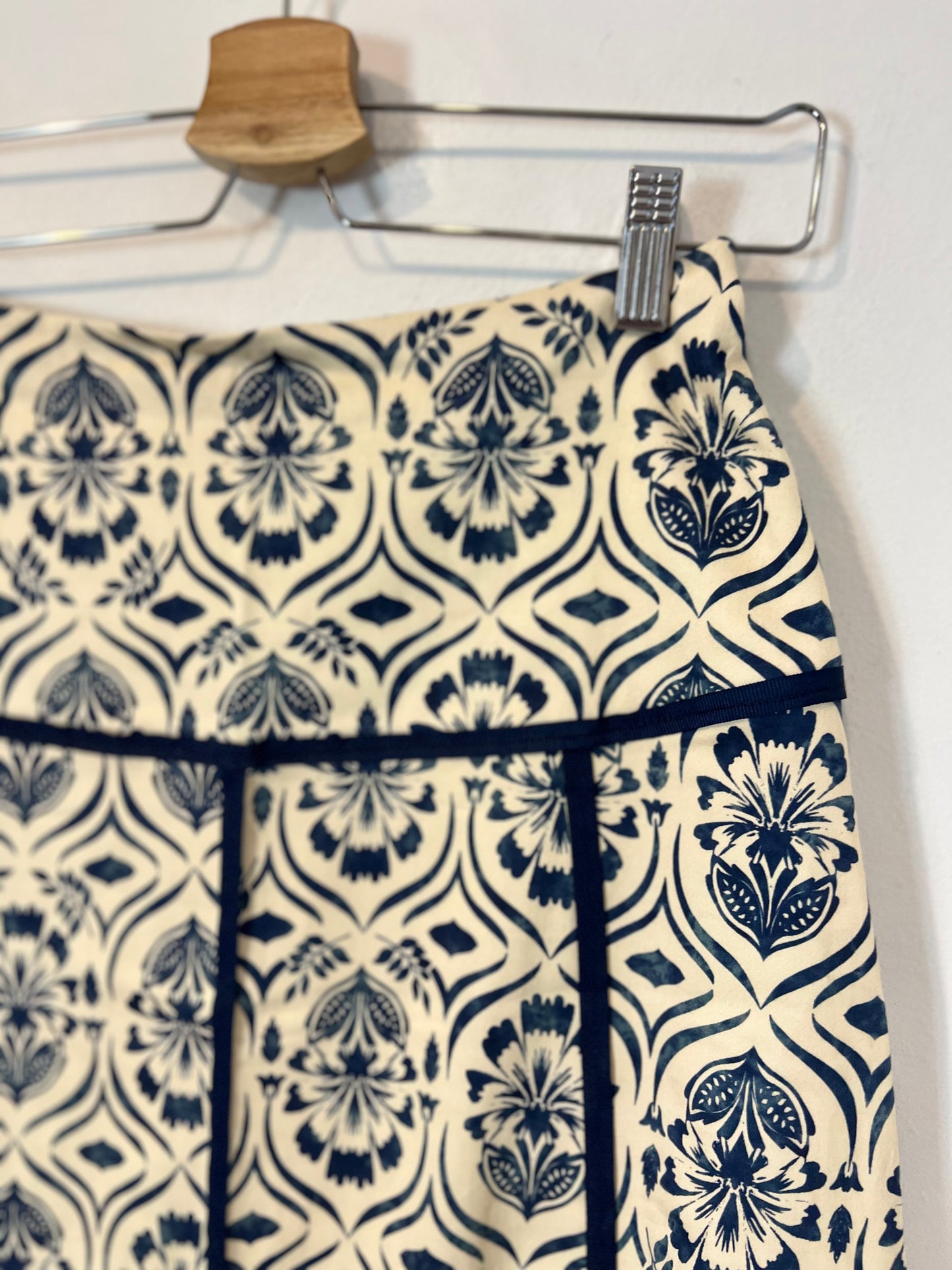 SOPHIE&LUCIE. Conjunto top y falda flores T.34