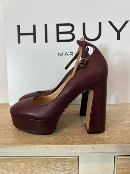 LOLA CRUZ. Burgundy leather platform pumps. Size 39