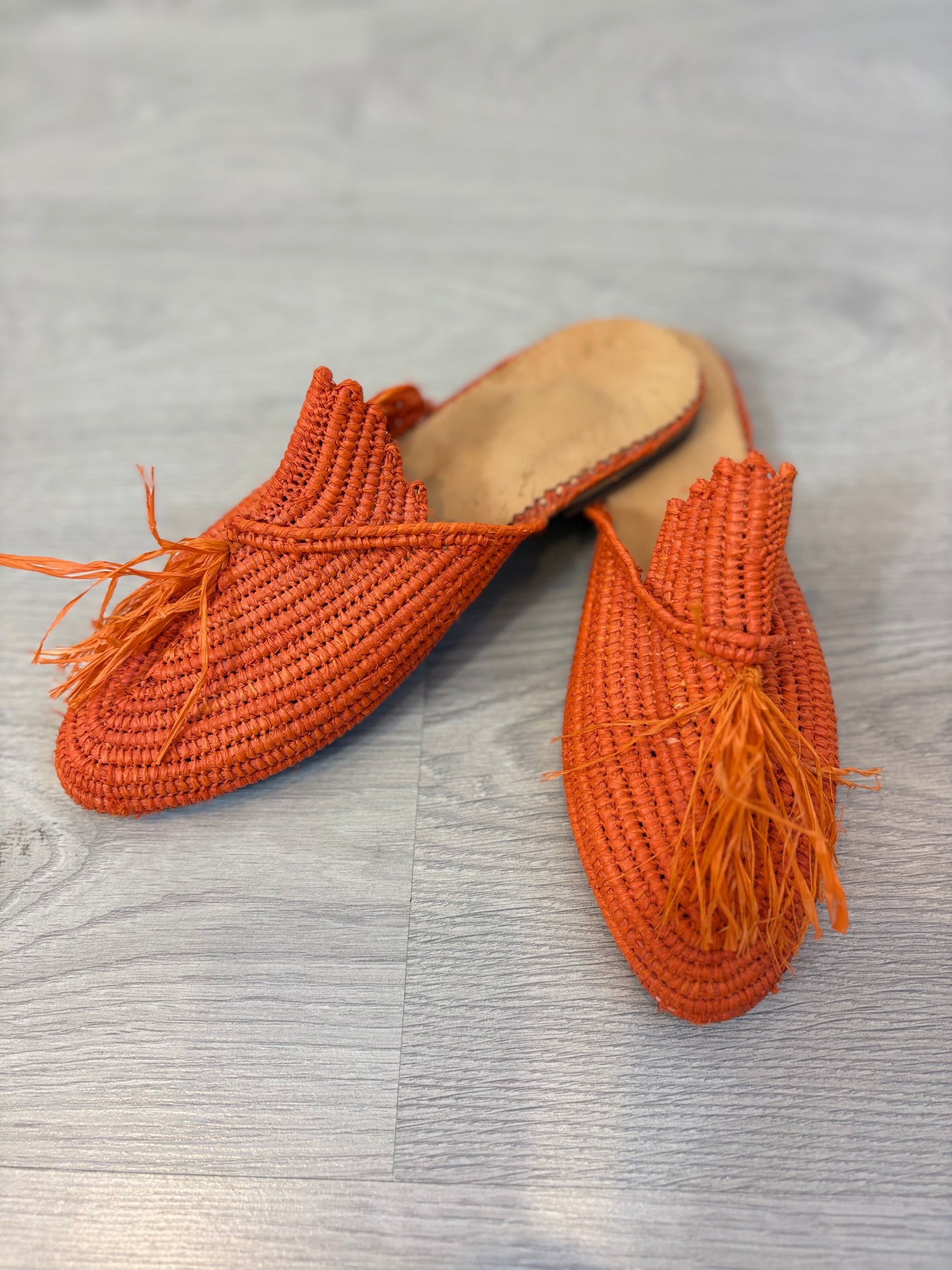 Mules rafia en naranja. T 37/38