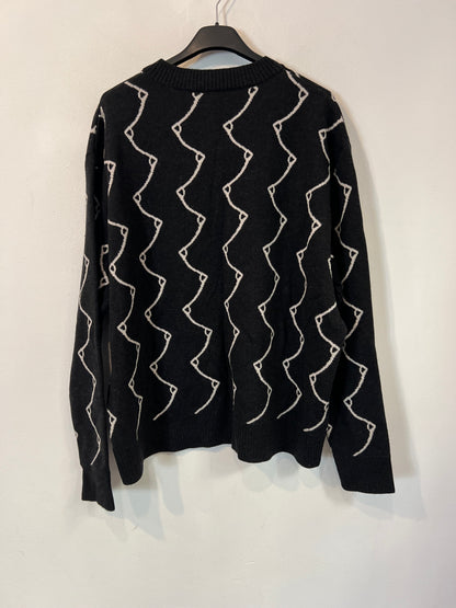 LA CASITA DE WENDY. Jersey negro lana dibujo