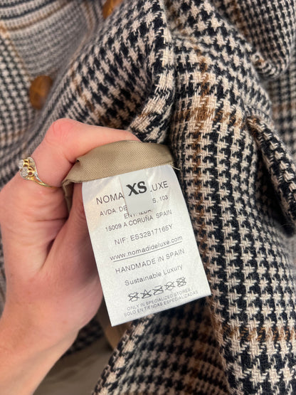 NOMADI DELUXE. Total look con lana pata de gallo. T XS