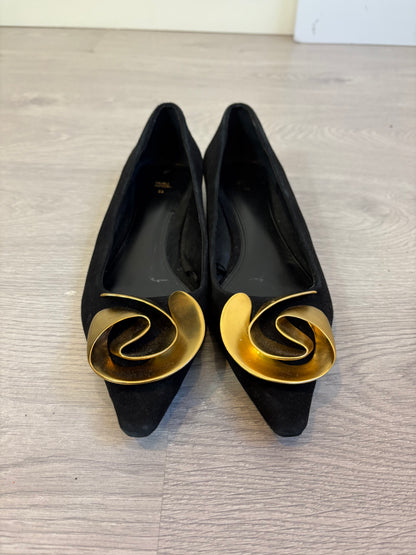 ZARA. Bailarina en ante negro