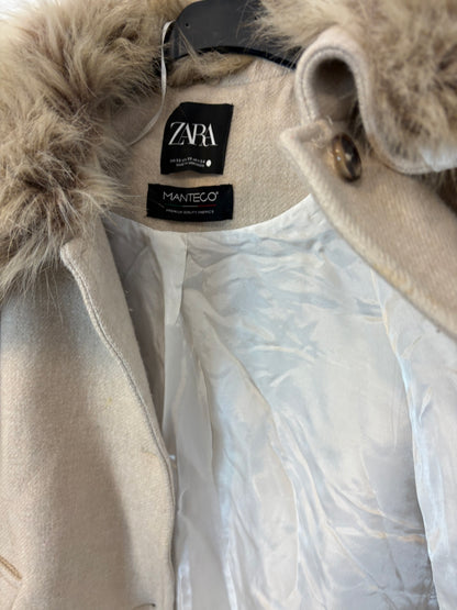 ZARA. Chaqueta lana cuello pelo