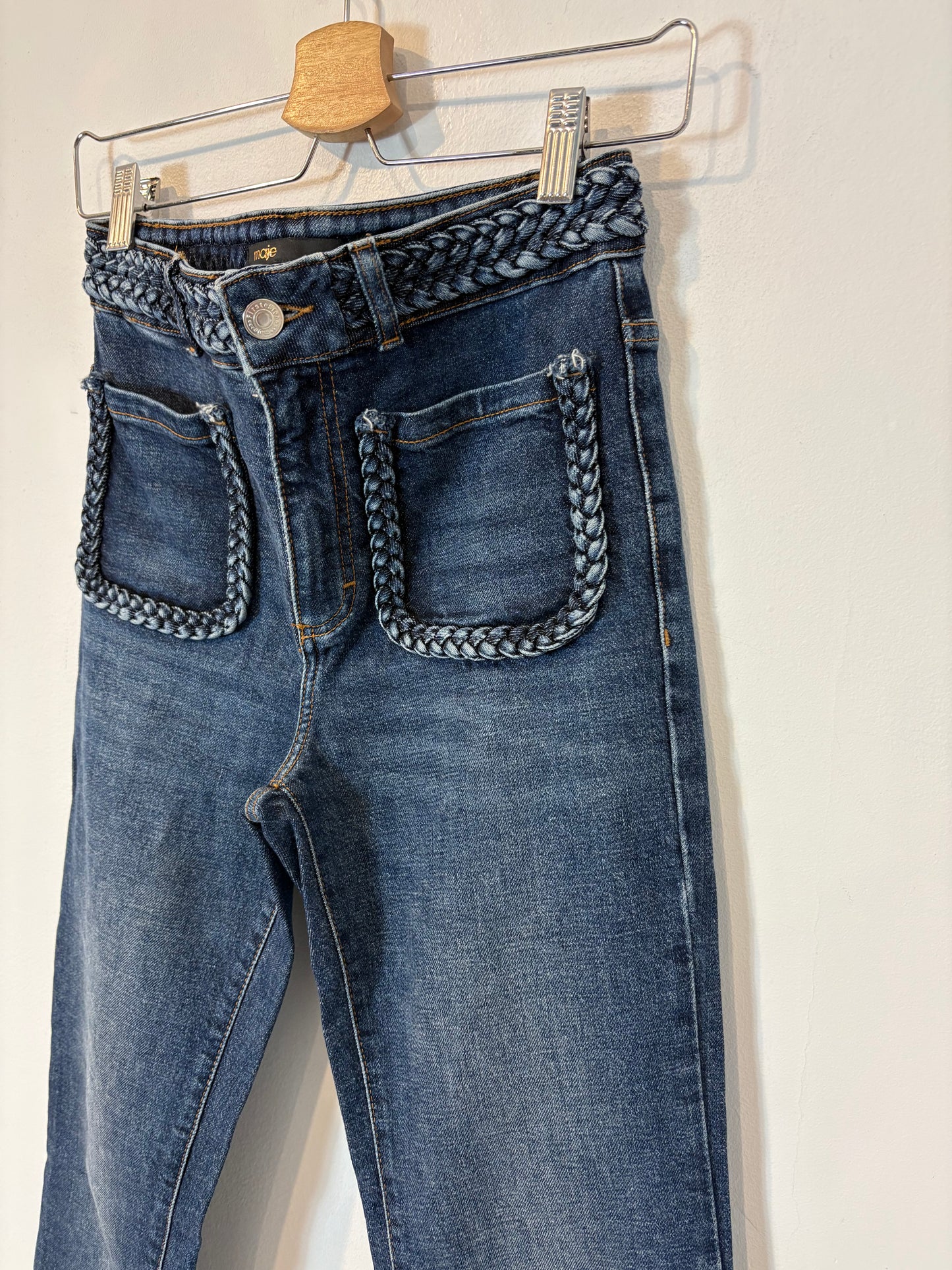 MAJE. Denim bolsillos ligeramente acampanado