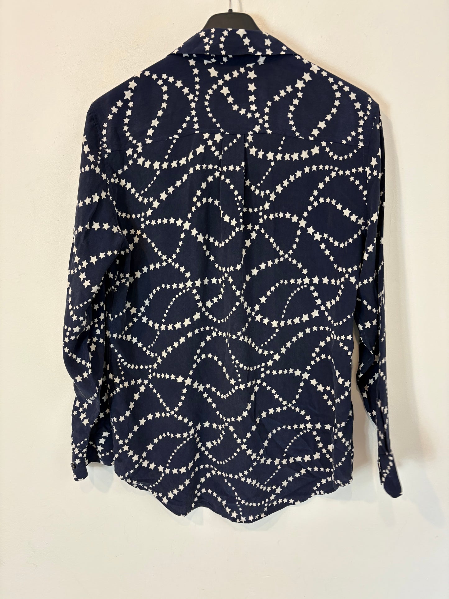 EQUIPMENT. Blue silk blouse with stars. Size XS (S/M)