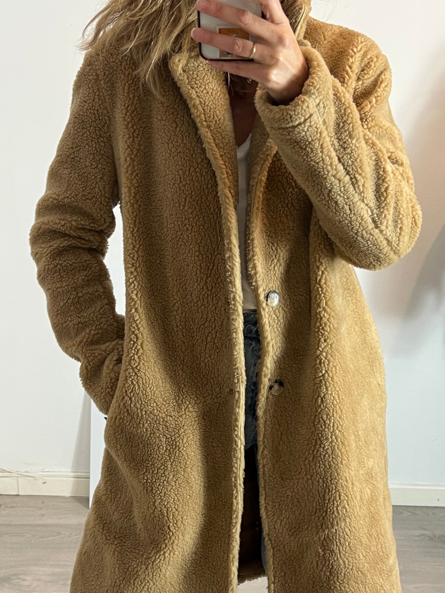 NOHOW. Beige shearling coat T.xl (m/l)