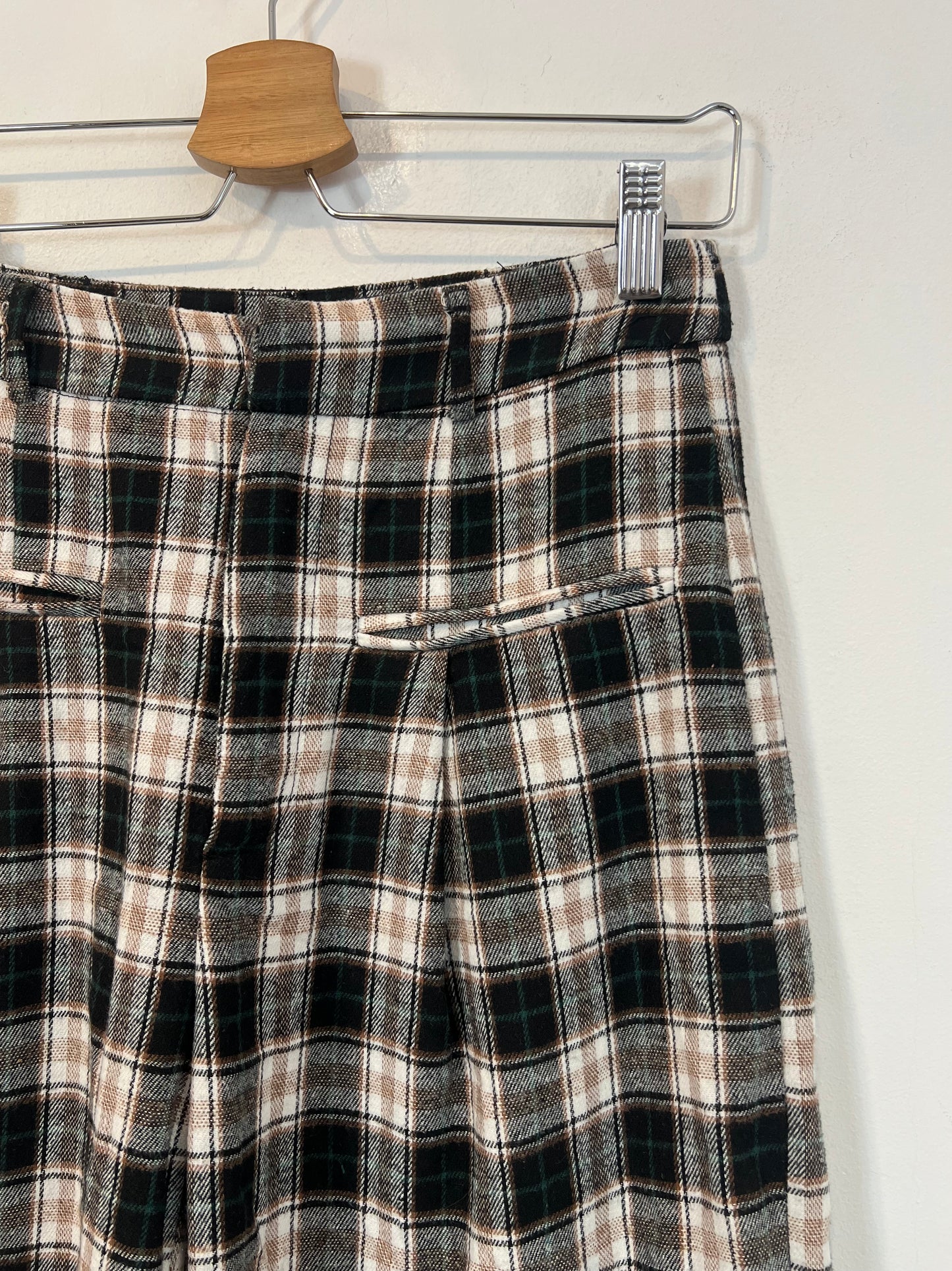 OTRAS. Pantalón cuadros pinzas