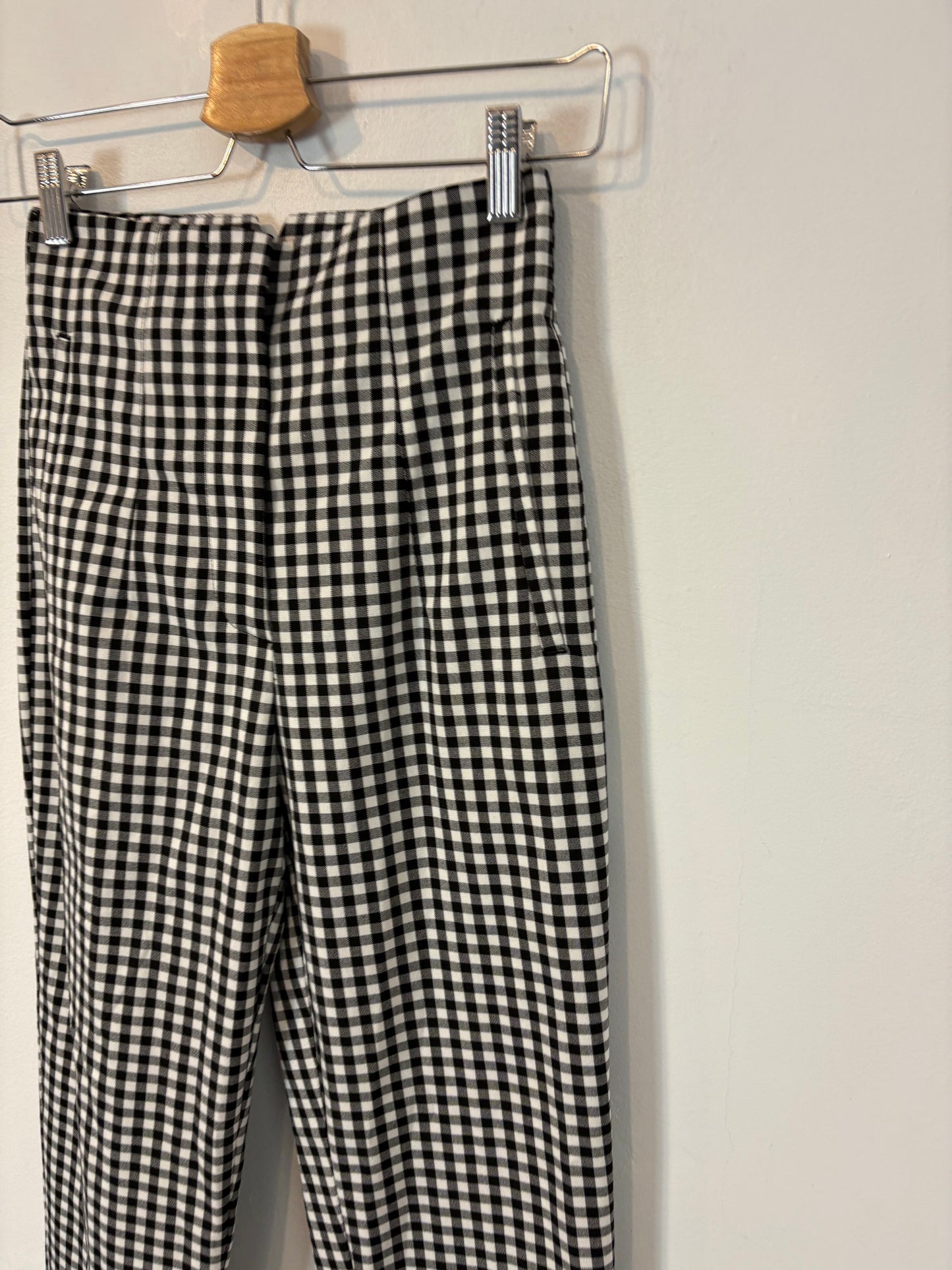 ZARA. Pantalón ligero vichy